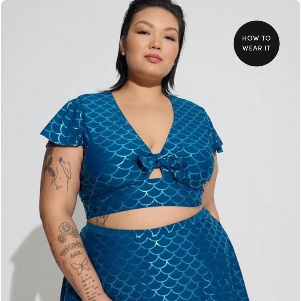 New Torrid sz 4 Blue Mermaid Bathing Swim‎ Suit Top 4X